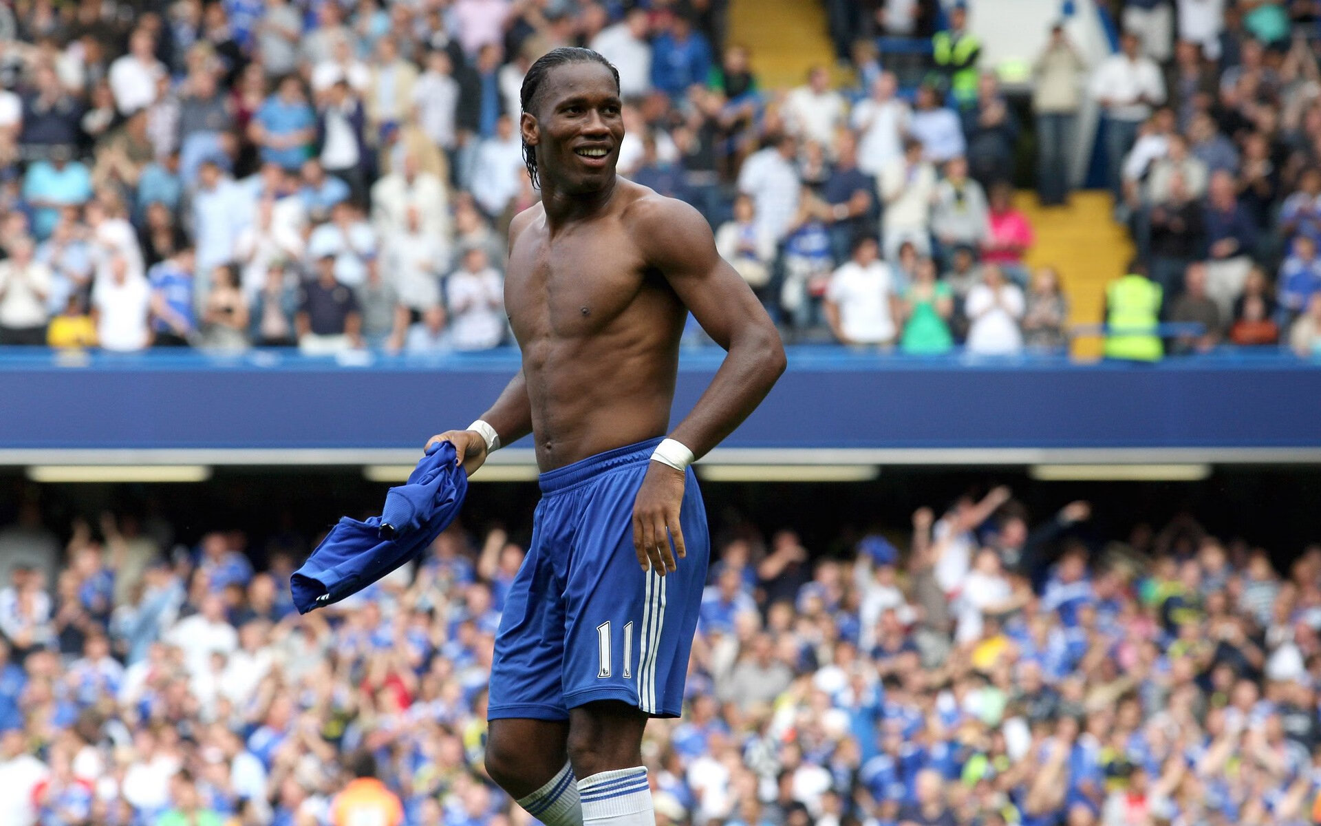 “英超逆境反击，夺冠希望依旧存续”，英超逆袭夺冠